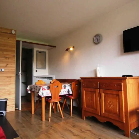 Apartment 5 Pers. Lumineux A 100m Des Pistes Avec Balcon, Casier A Skis Et Animaux Acceptes - Fr-1-405-51 *